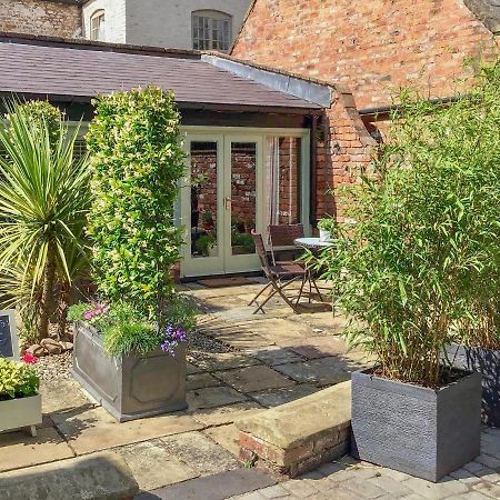 The Cottage The Coach House Wrexham Exterior foto